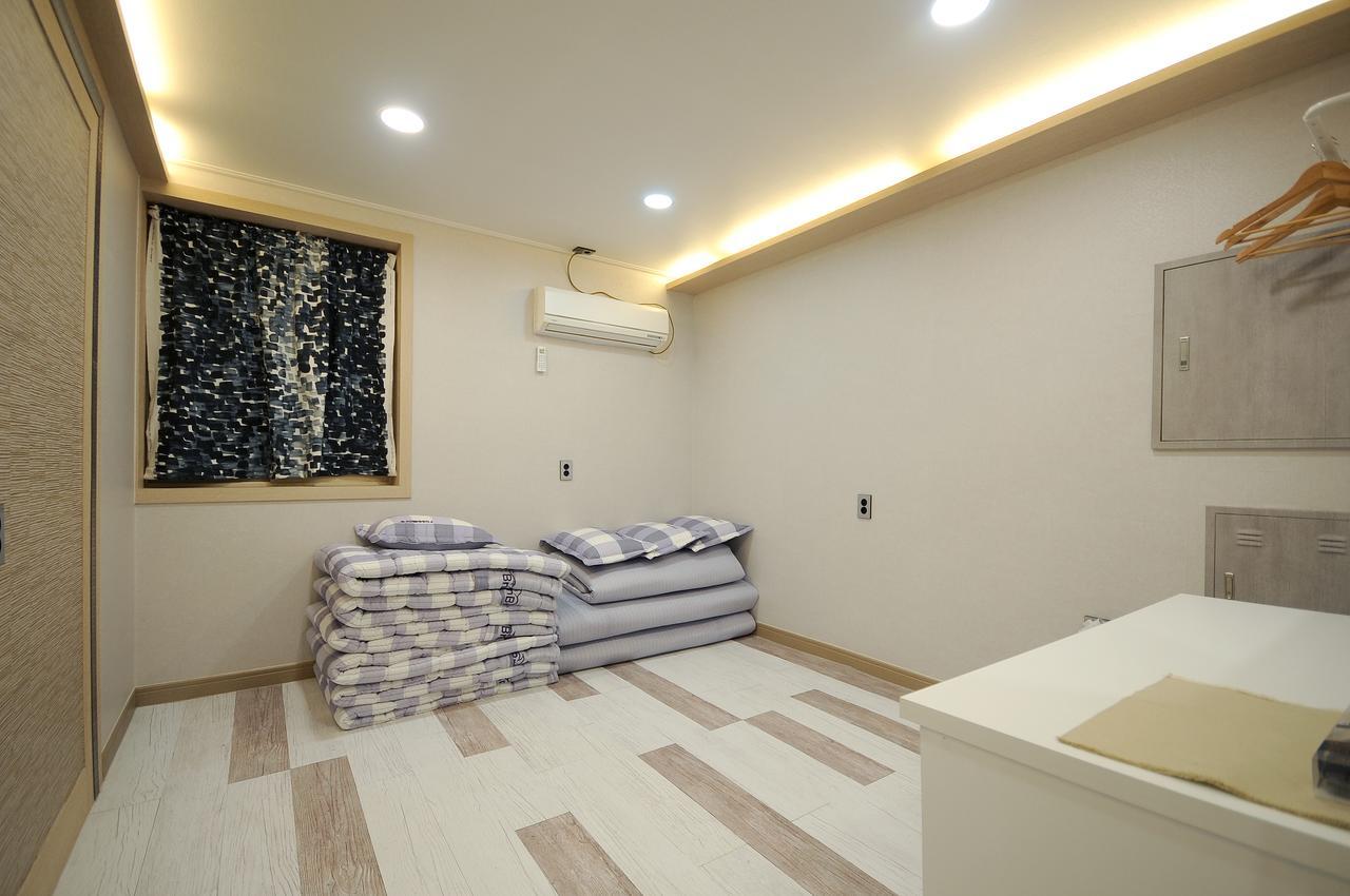 Family Hotel Bnb Busan Exterior photo