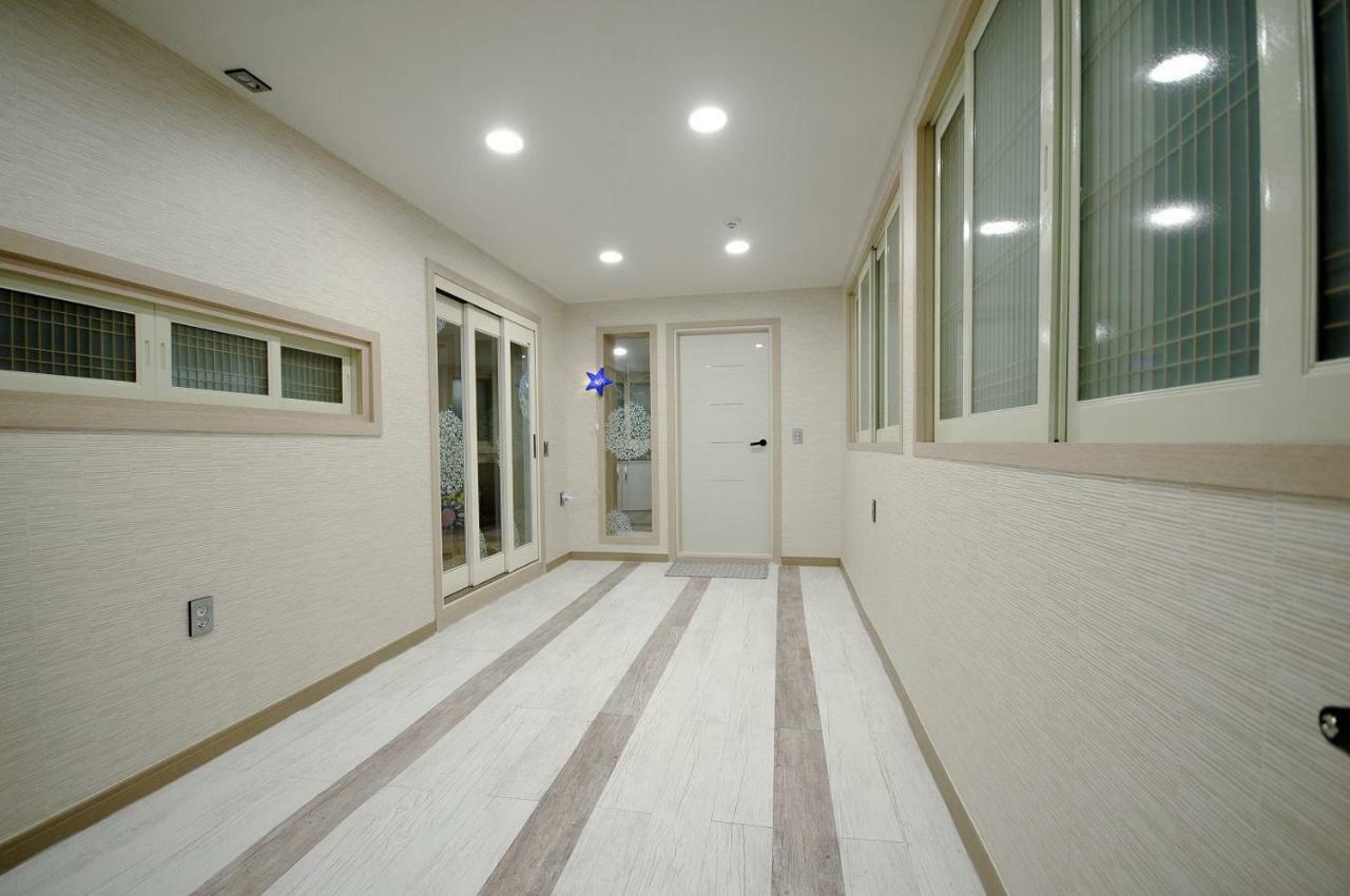 Family Hotel Bnb Busan Exterior photo